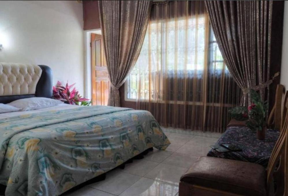 Gabelo Guest House Bukittinggi Extérieur photo